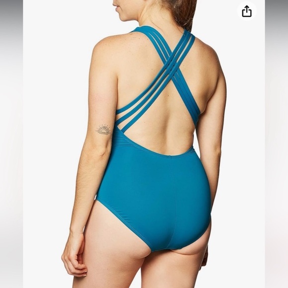 La Blanca Bathing Suit Swim One Piece Island Goddess Cross-Back V-Neck Compress - Picture 8 of 13